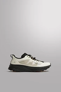TRAIL RUNNING SNEAKERS