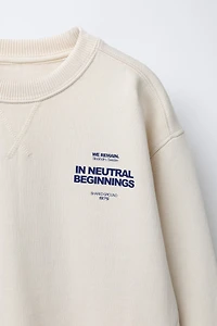 TEXT AND LABEL SWEATSHIRT