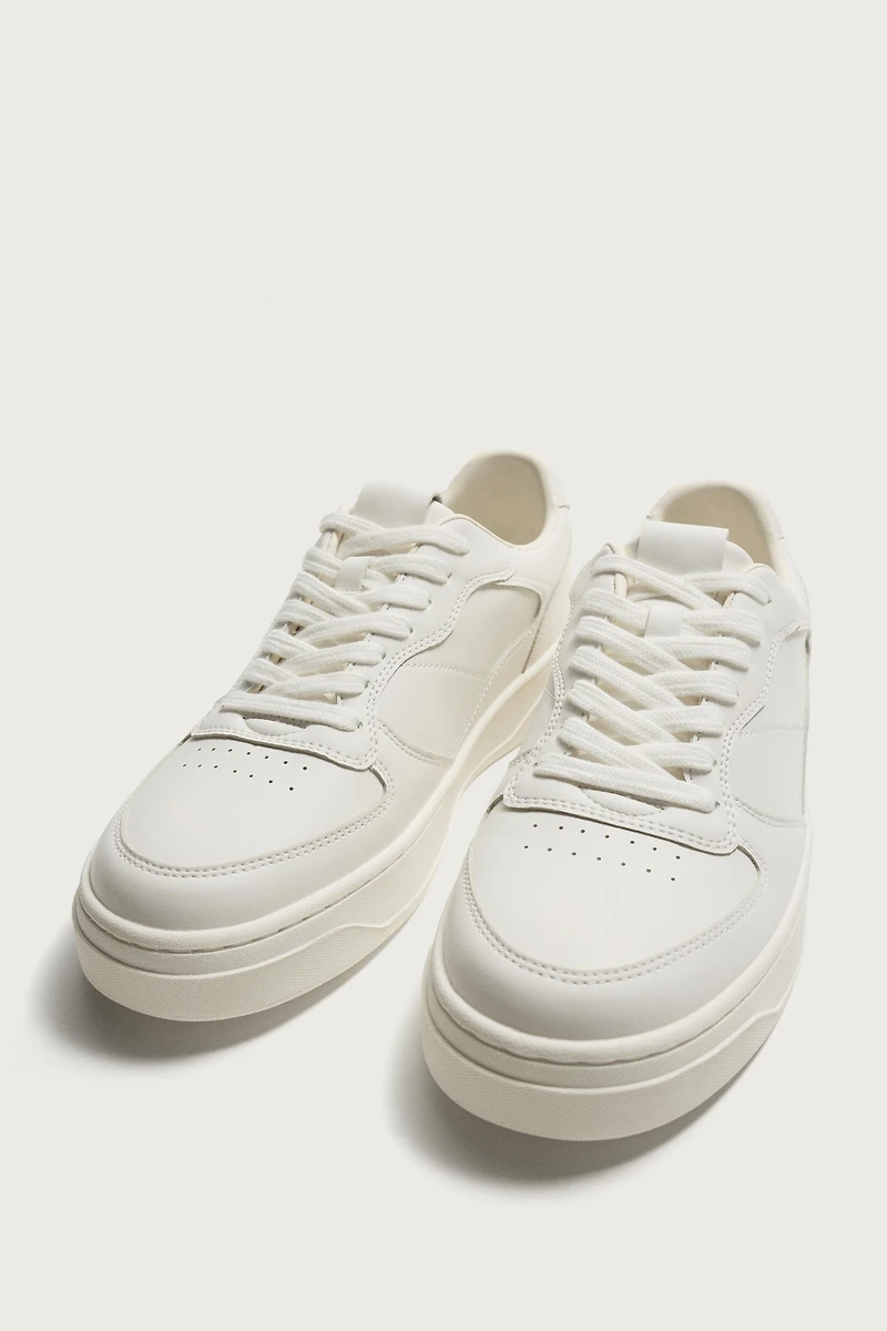RETRO STYLE SNEAKERS