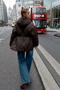 HOODED PUFFER JACKET WITH ADJUSTABLE WAIST