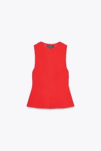 FITTED ZIP TOP