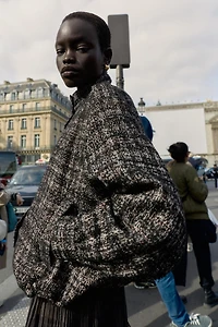 BLOUSON BOMBER STRUCTURÉ À FIL MÉTALLISÉ