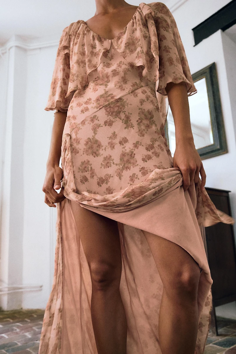 FLORAL PRINT RUFFLE DRESS