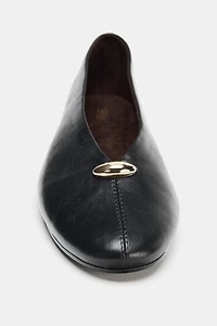 LEATHER BALLET FLATS WITH APPLIQU