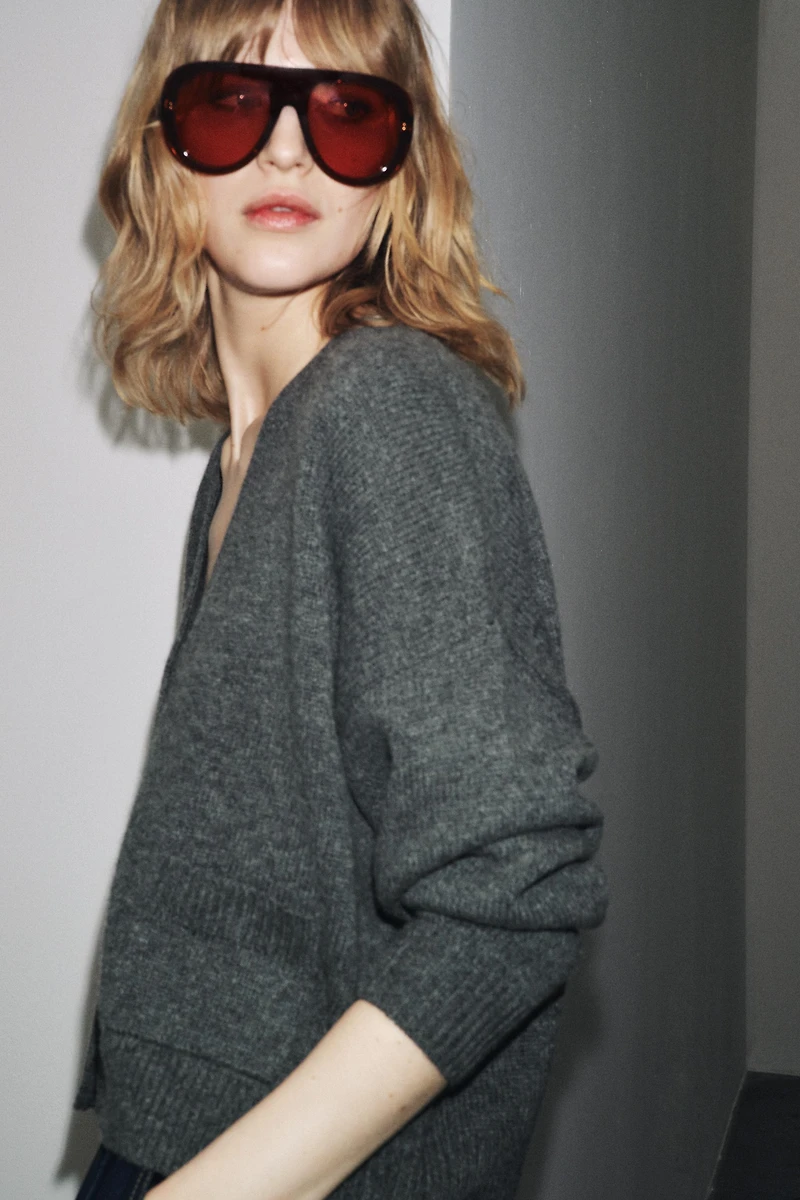 VESTE BOUTON DORÉ 100 % LAINE