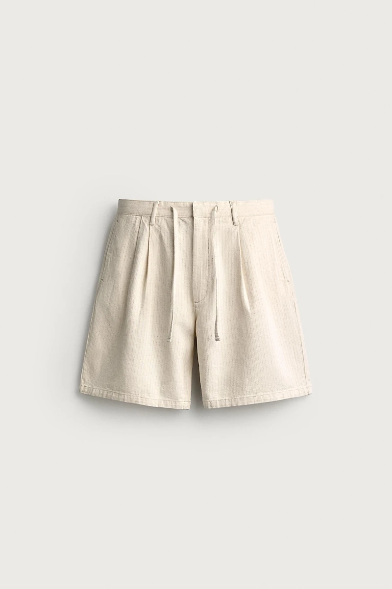 WIDE FIT STRIPED PLEATED SHORTS