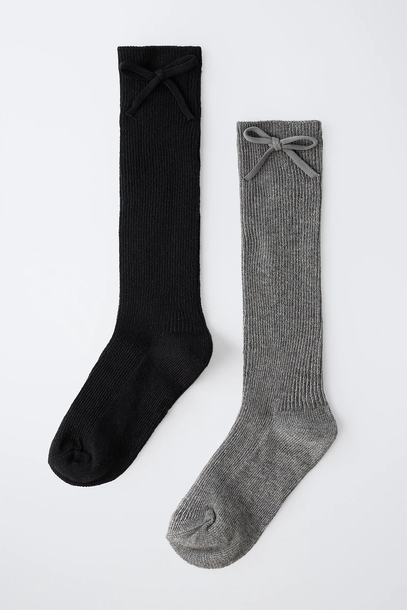 TWO-PACK OF KNEE-HIGH BOW SOCKS