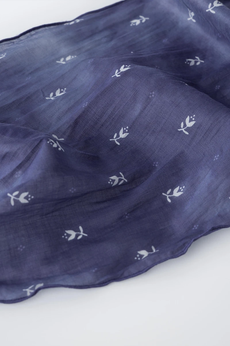 WRINKLED EFFECT FLORAL BANDANA