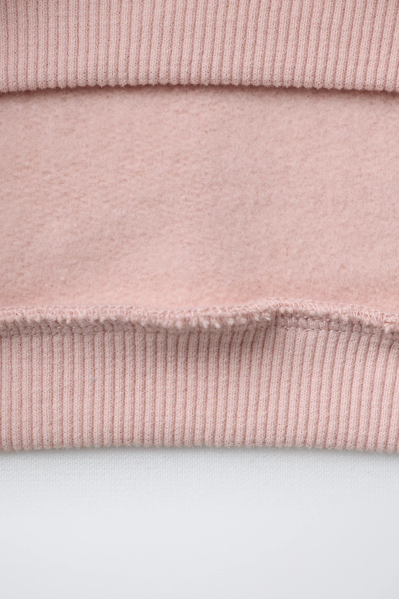 EMBROIDERED SNOOPY PEANUTS™ SWEATSHIRT