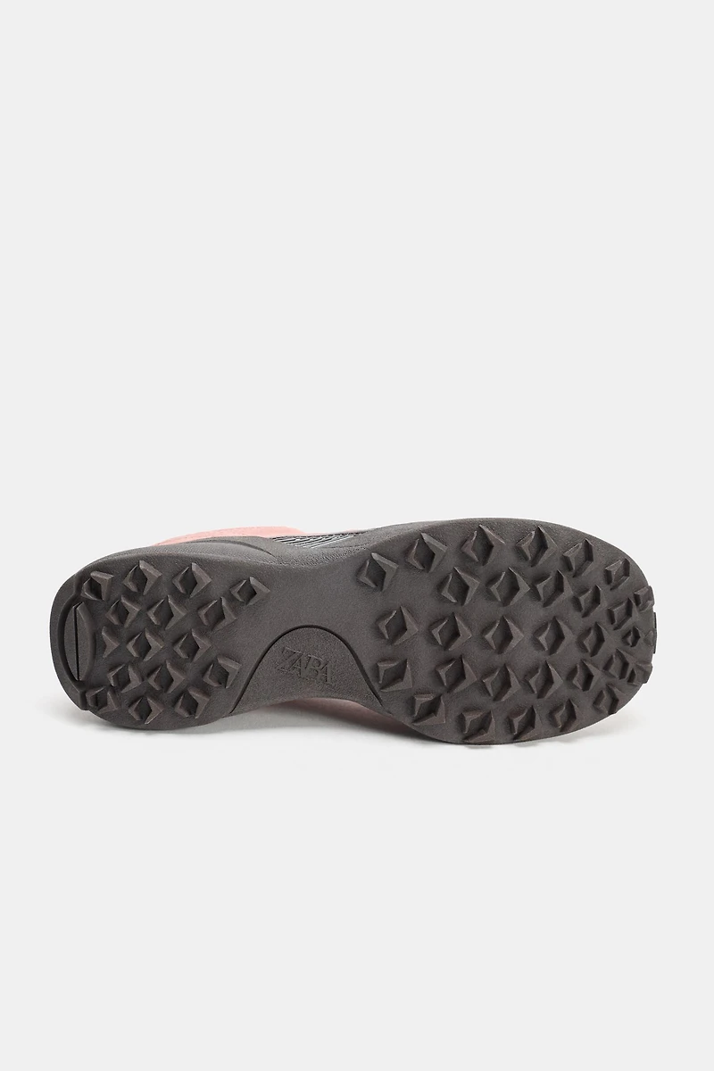 BASKETS TREKKING CUIR