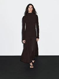 Long pleated stretch dress