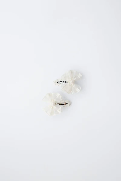 PACK OF TWO ORGANZA BUTTERFLY CLIPS