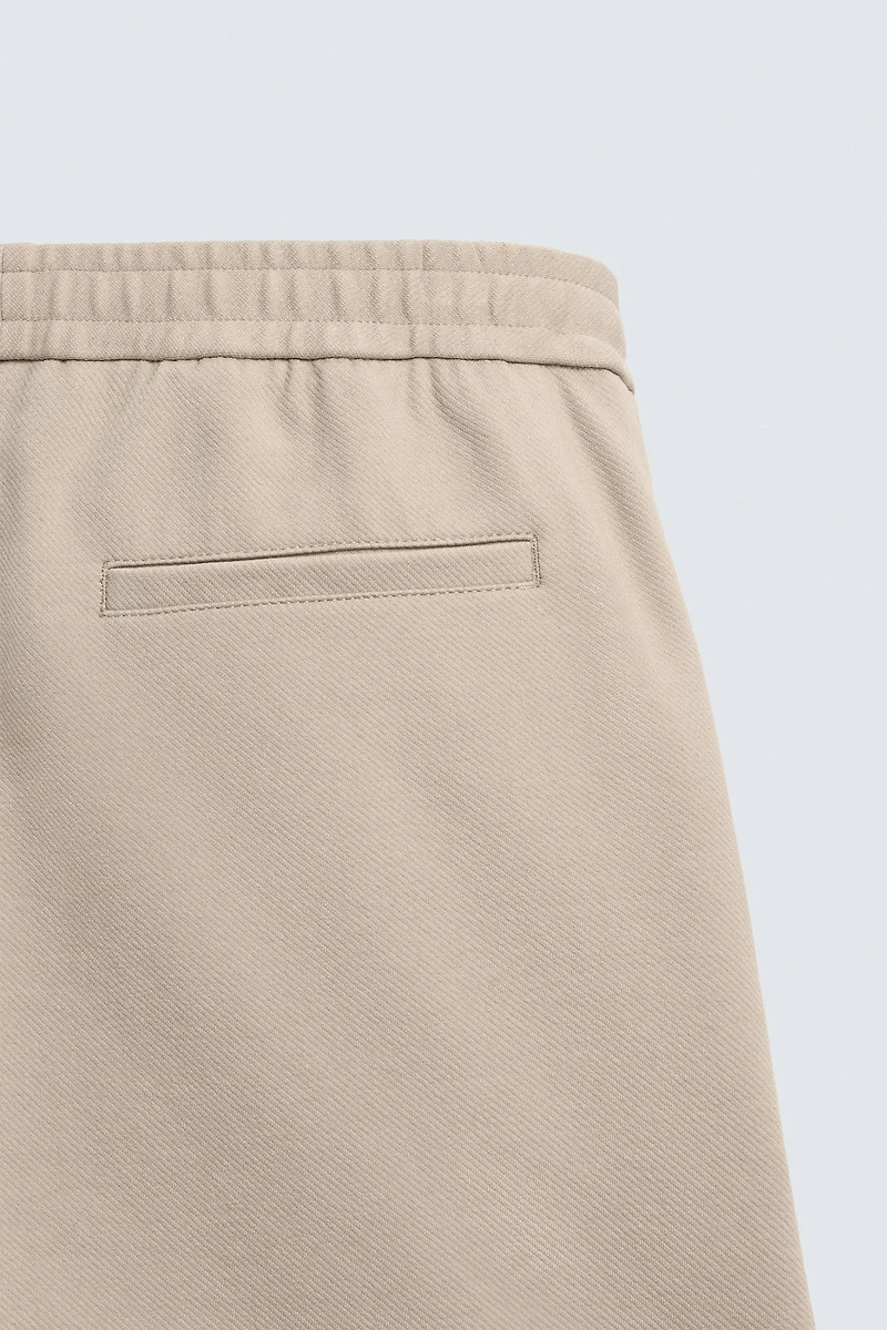 COMFORT TEXTURED SHORTS
