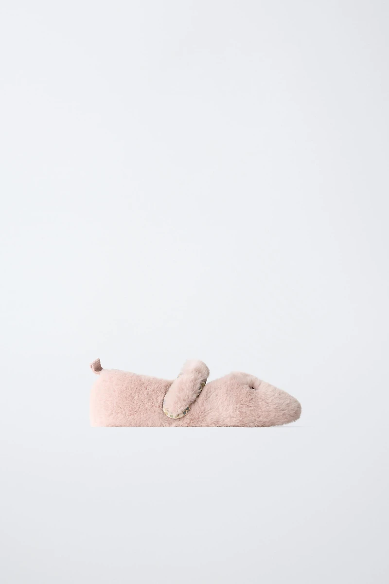 ANIMAL SLIPPERS