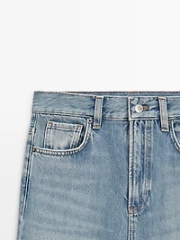 High-waist wide-leg jeans