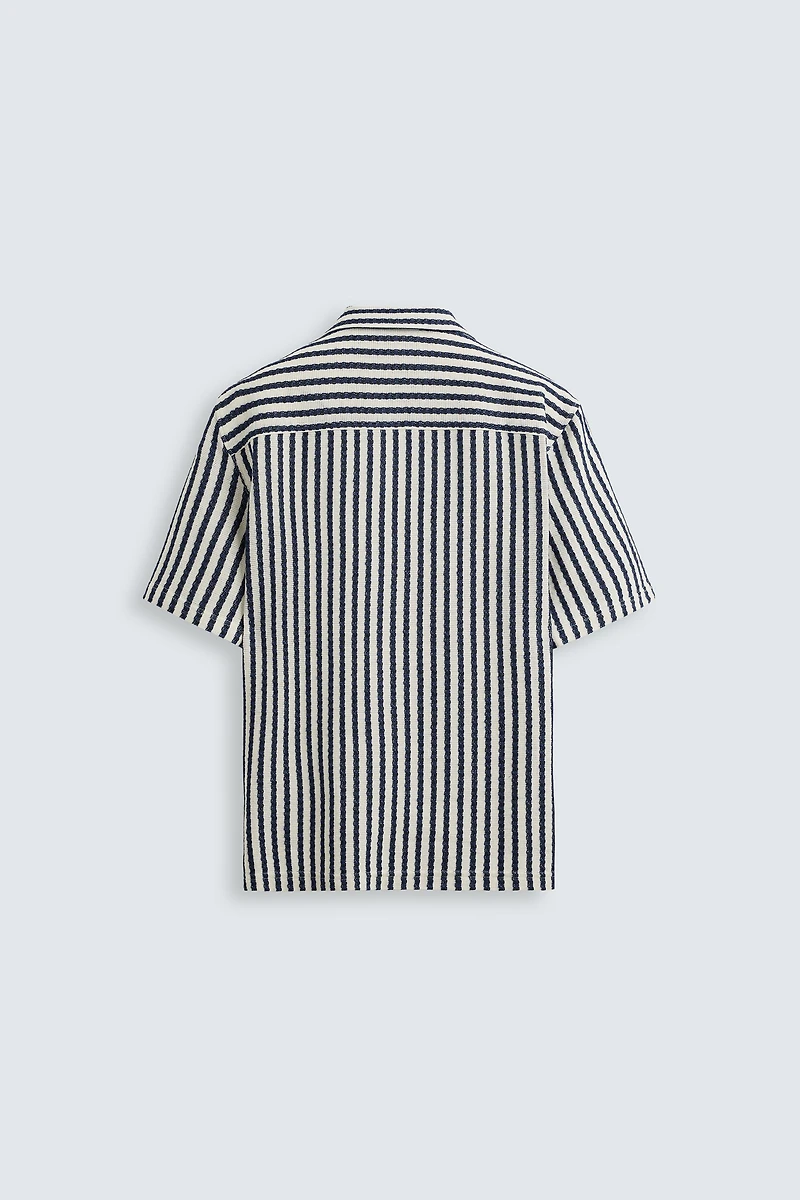 GEOMETRIC JACQUARD SHIRT
