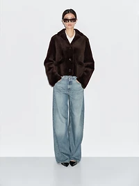 Veste courte moutonnée 100 % fourrure d’agneau