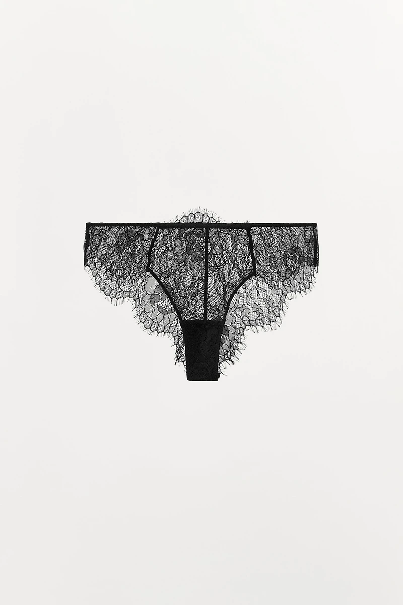 LACE PANTIES