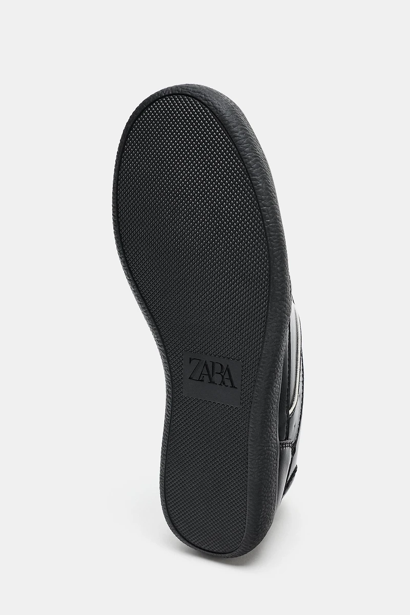 PATENT LEATHER EFFECT SNEAKERS