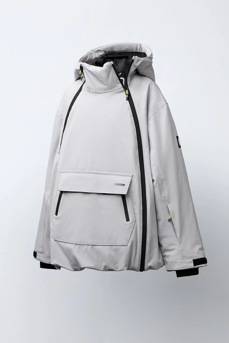 WATER-RESISTANT AND WINDPROOF KANGAROO JACKET RECCO® SYSTEM SKI COLLECTION