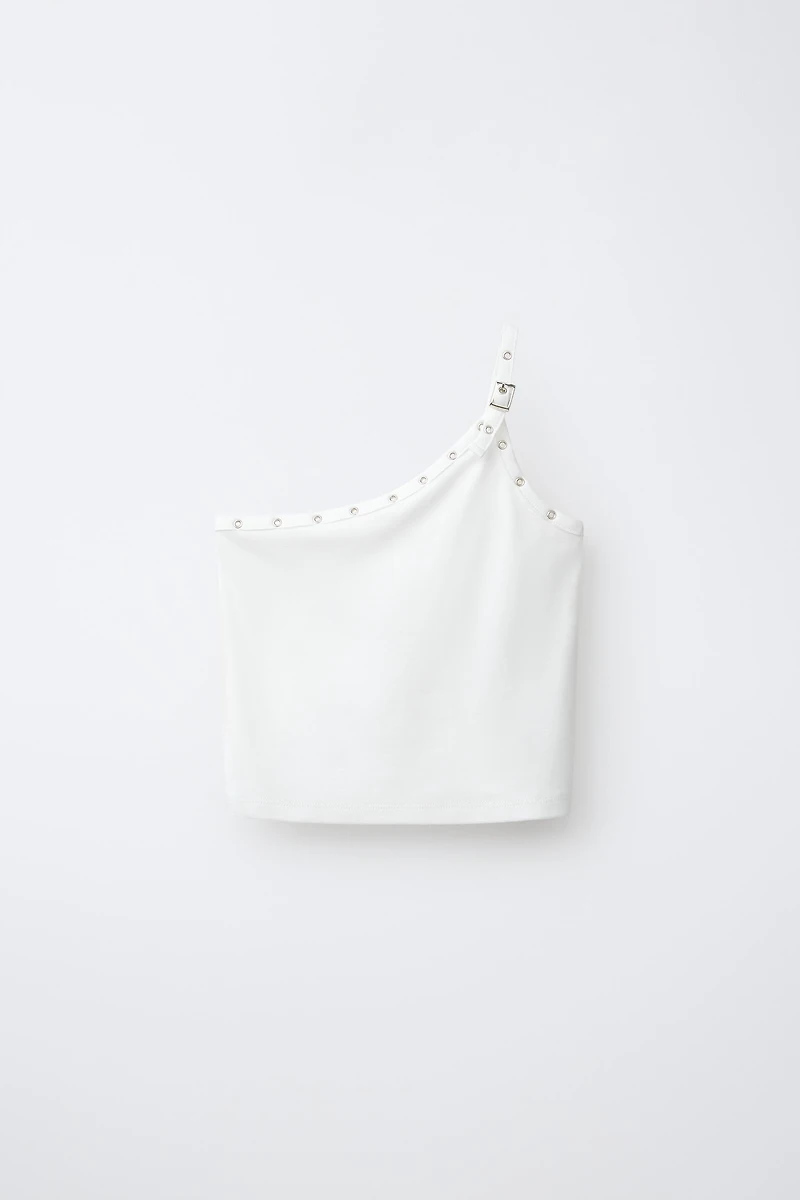 ASYMMETRIC BUCKLE TOP