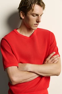 OPEN-KNIT TEXTURED T-SHIRT