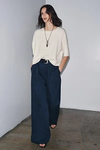OVERSIZED 100% WOOL SWEATER