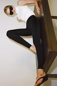 HIGH COLLAR TOP