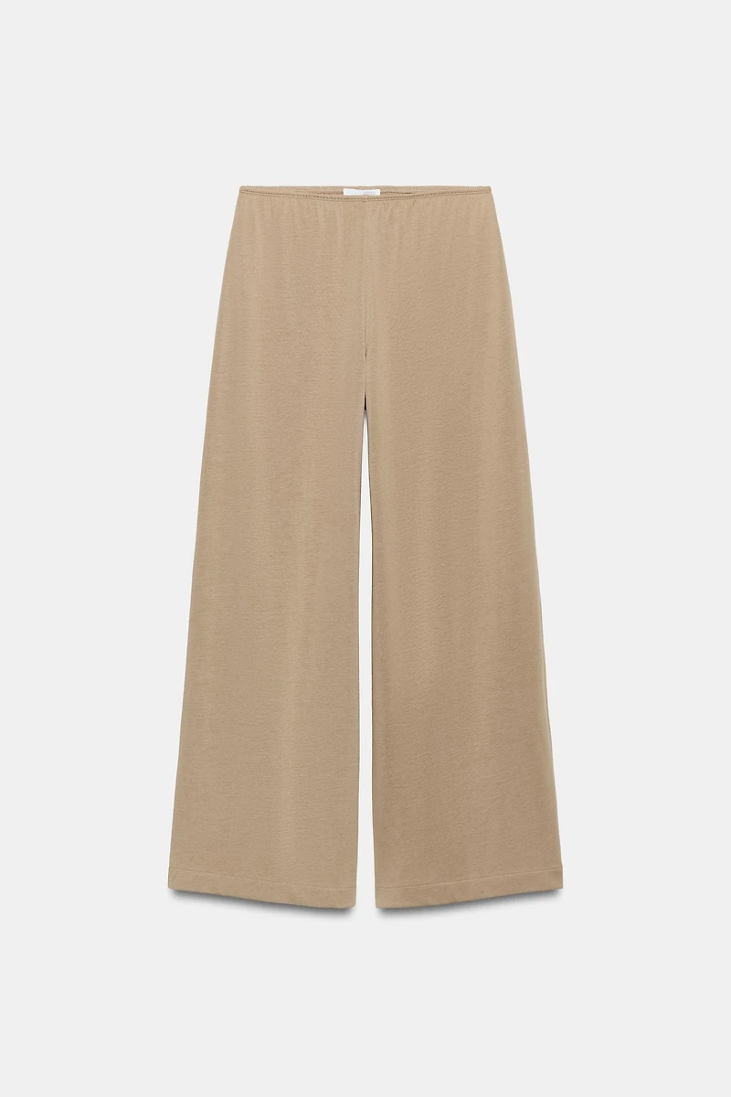 FLOWY STRAIGHT LEG PANTS
