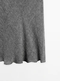 Linen fluid sleeveless dress