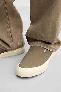 FABRIC LACELESS SNEAKERS