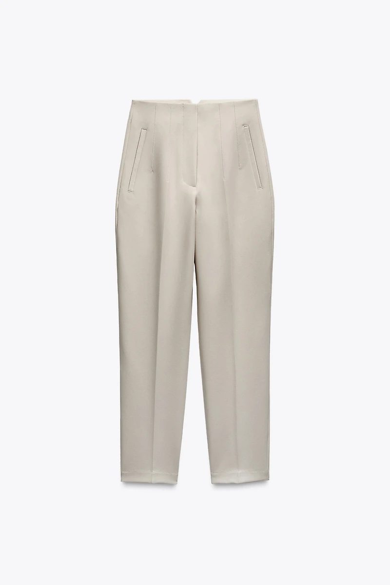 PANTS WITH A HIGH WAIST