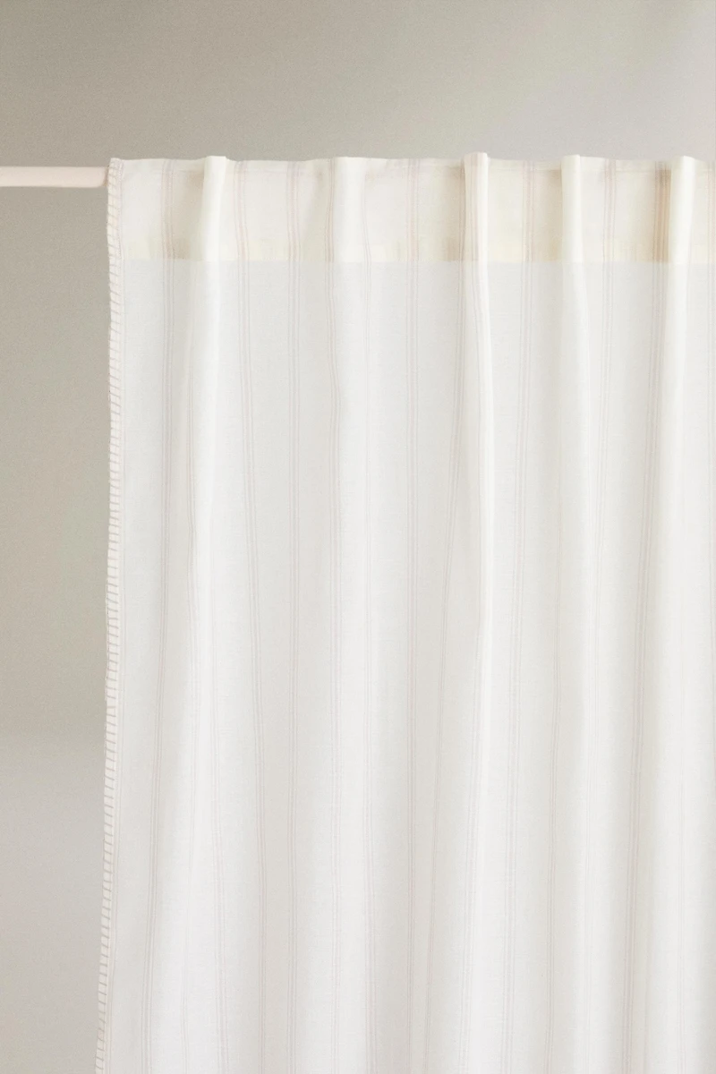 CHILDREN'S STRIPED CURTAIN