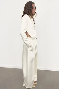 SATIN EFFECT CROP BLAZER WITH BACK VENT