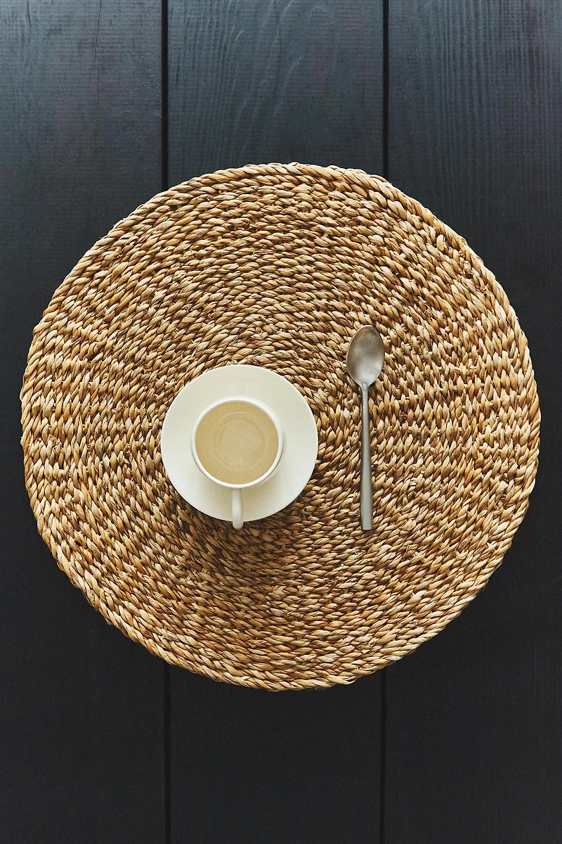 WOVEN FIBER PLACEMAT