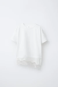 T-SHIRT EN MATIÈRES VARIÉES AVEC DENTELLE