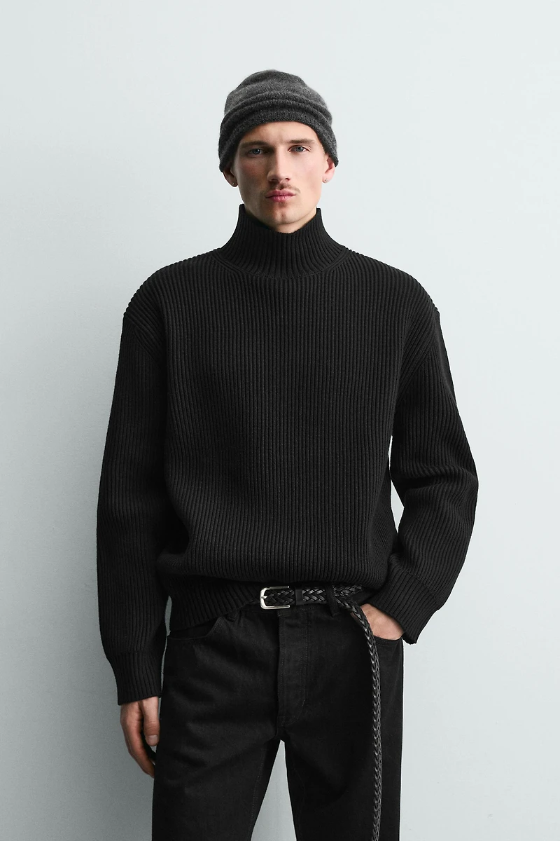 HIGH NECK TEXTURED JUMPER