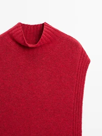 Plastron à col montant