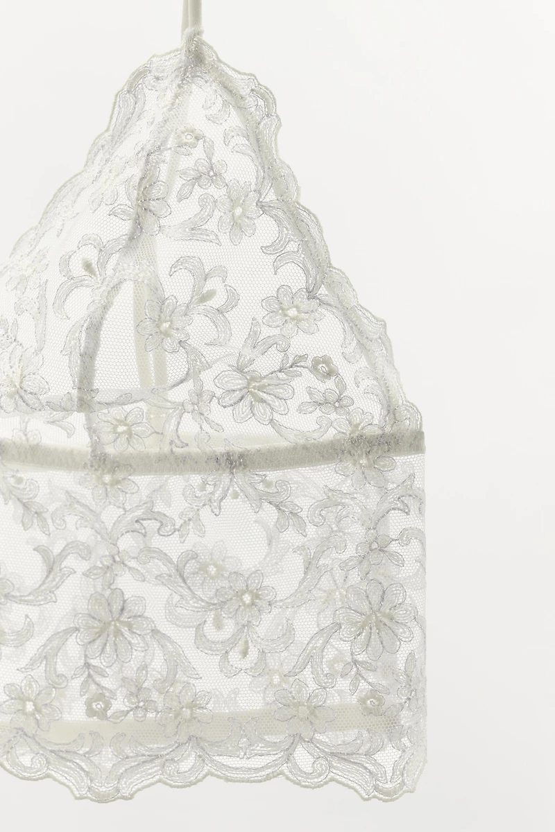 EMBROIDERED LACE BANDEAU BRALETTE