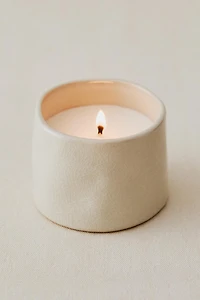 G) LUMINOUS CAMELLIA SCENTED CANDLE