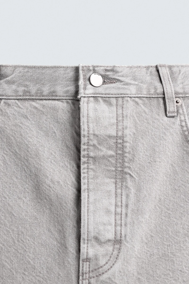 STRAIGHT ANKLE FIT JEANS