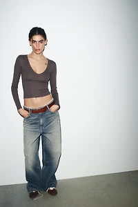 LONG SLEEVE RIBBED TOP