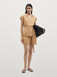 Short flowing Bermuda shorts