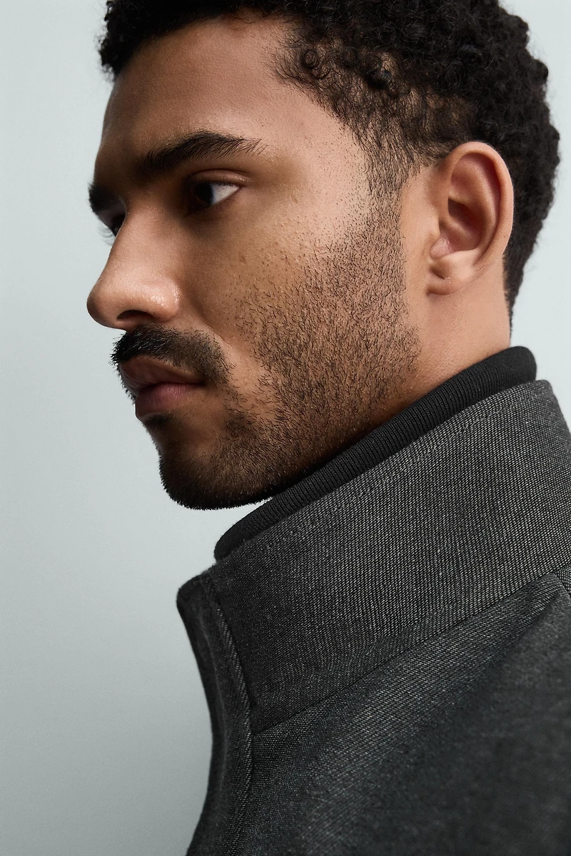 MANTEAU À COL AMOVIBLE