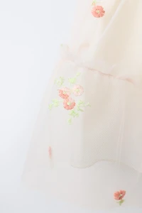 JUPE EN TULLE À FLEURS BRODÉES