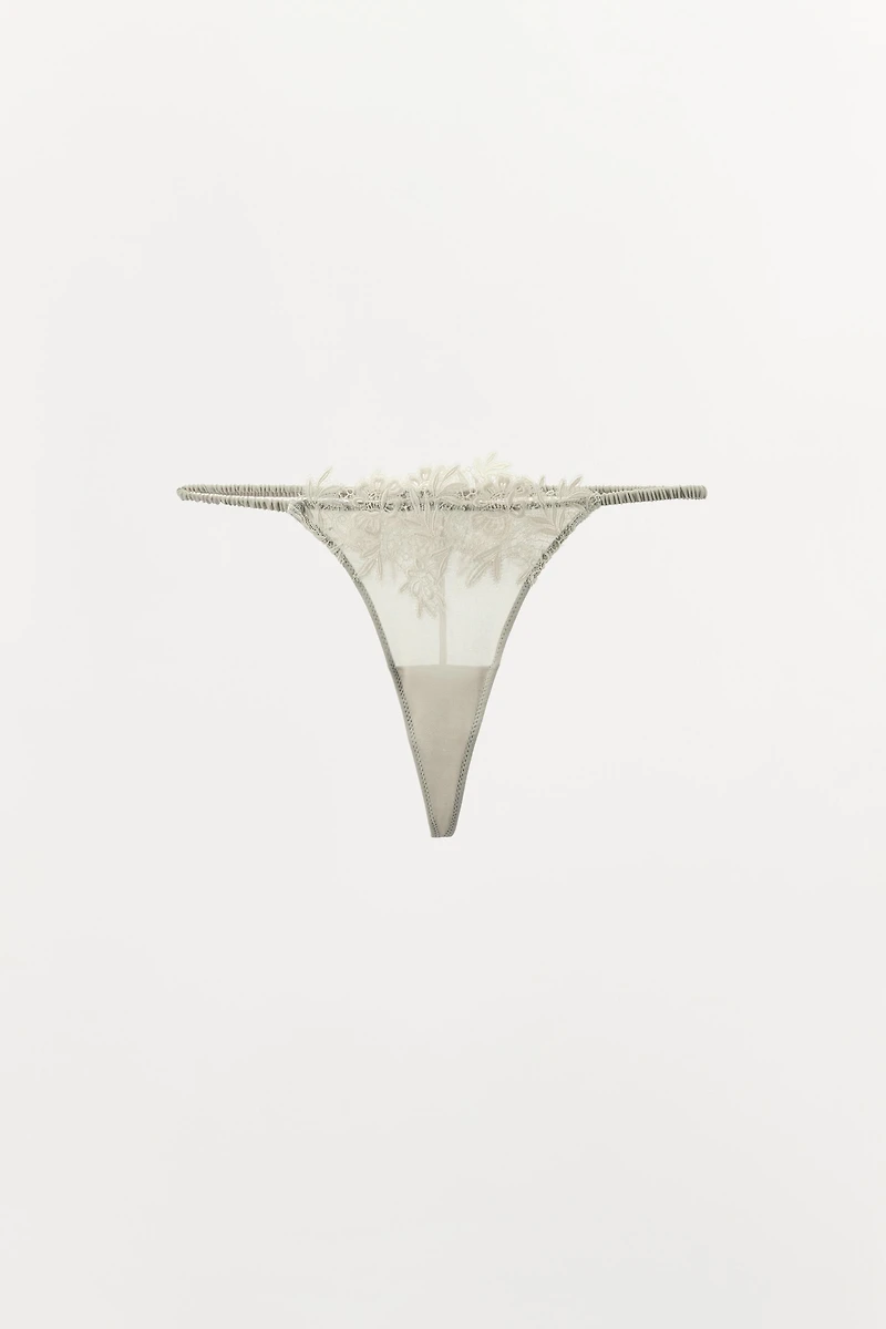 TANGA DENTELLE