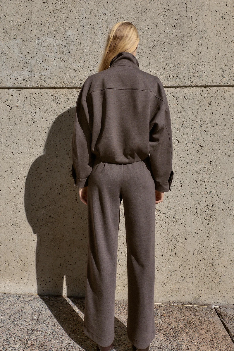 HIGH-WAISTED STRAIGHT LEG PANTS