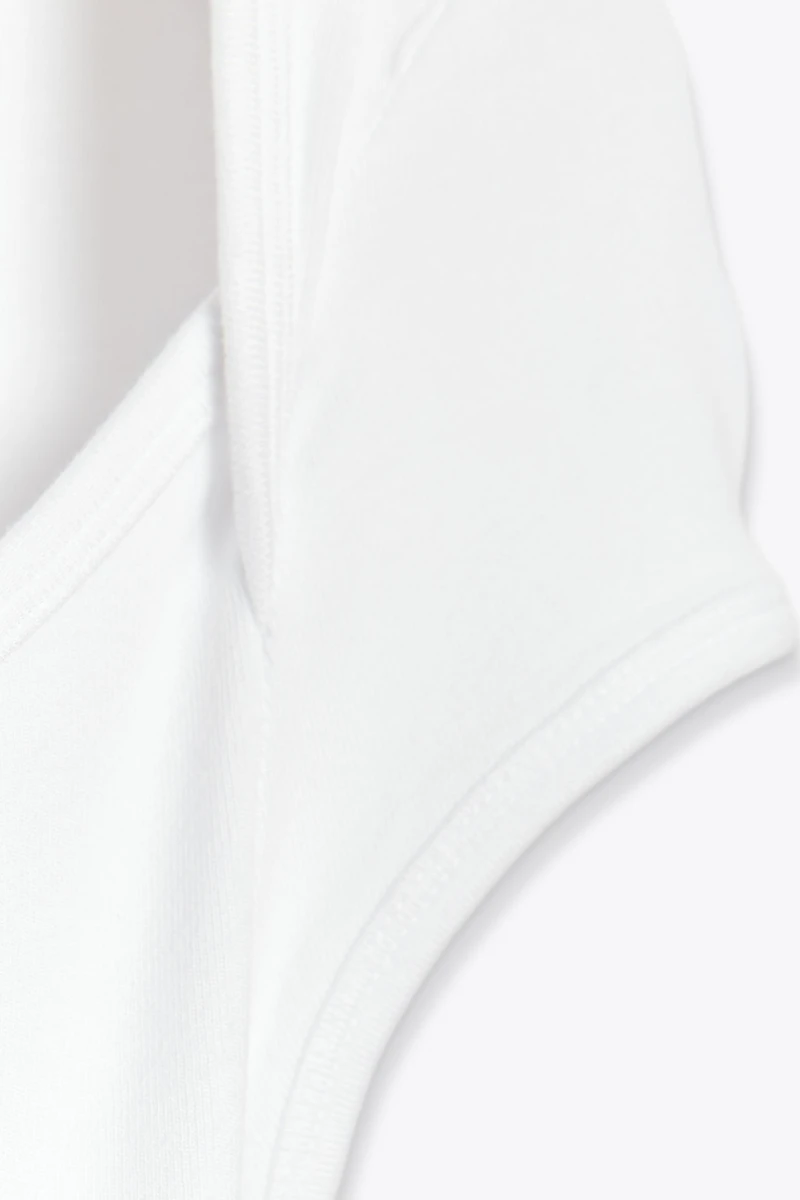 T-SHIRT À ENCOLURE CARRÉE