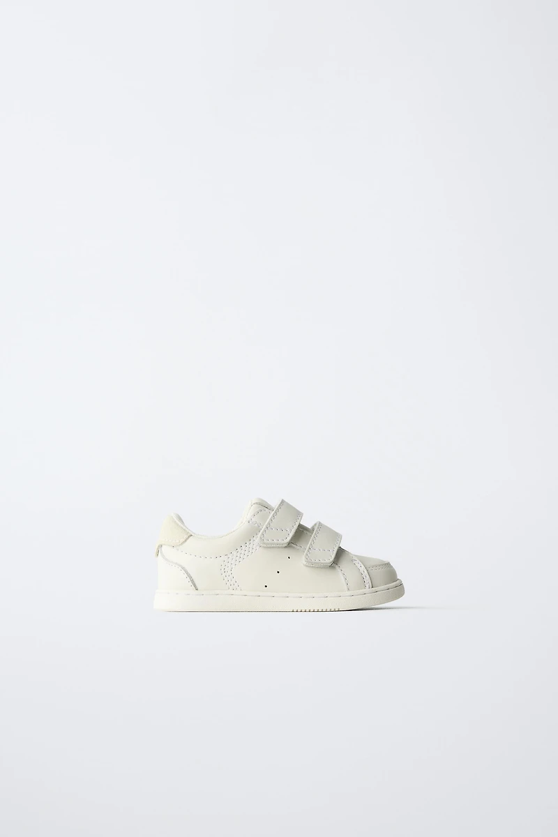 BAREFOOT LEATHER STRAP SNEAKERS