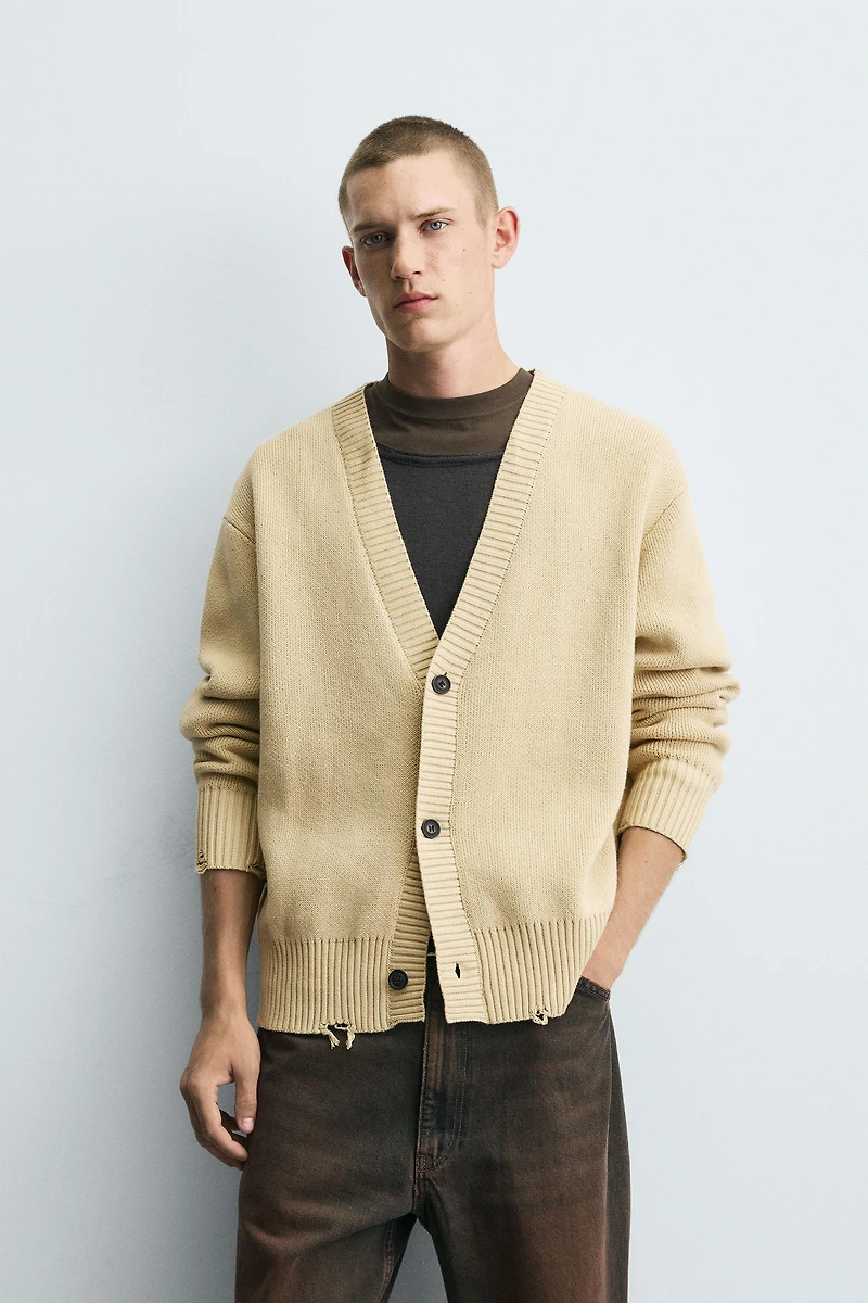 DISTRESSED RIBBED CARDIGAN
